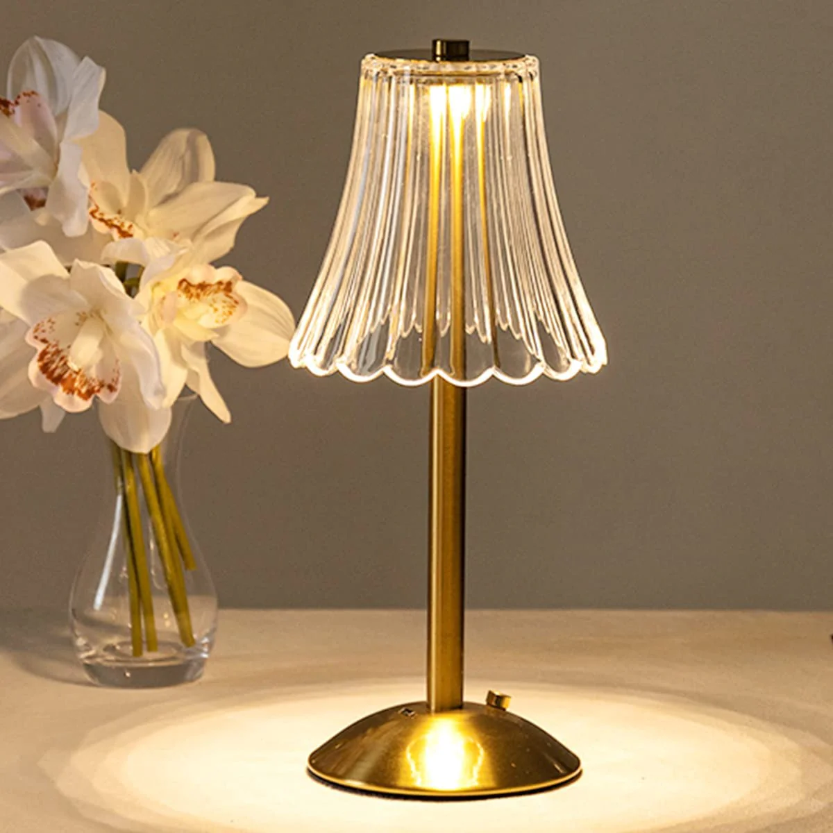 Draadloze Tafellamp Met Gouden Kristallen En Dimbare LED-Verlichting - Afbeelding 6